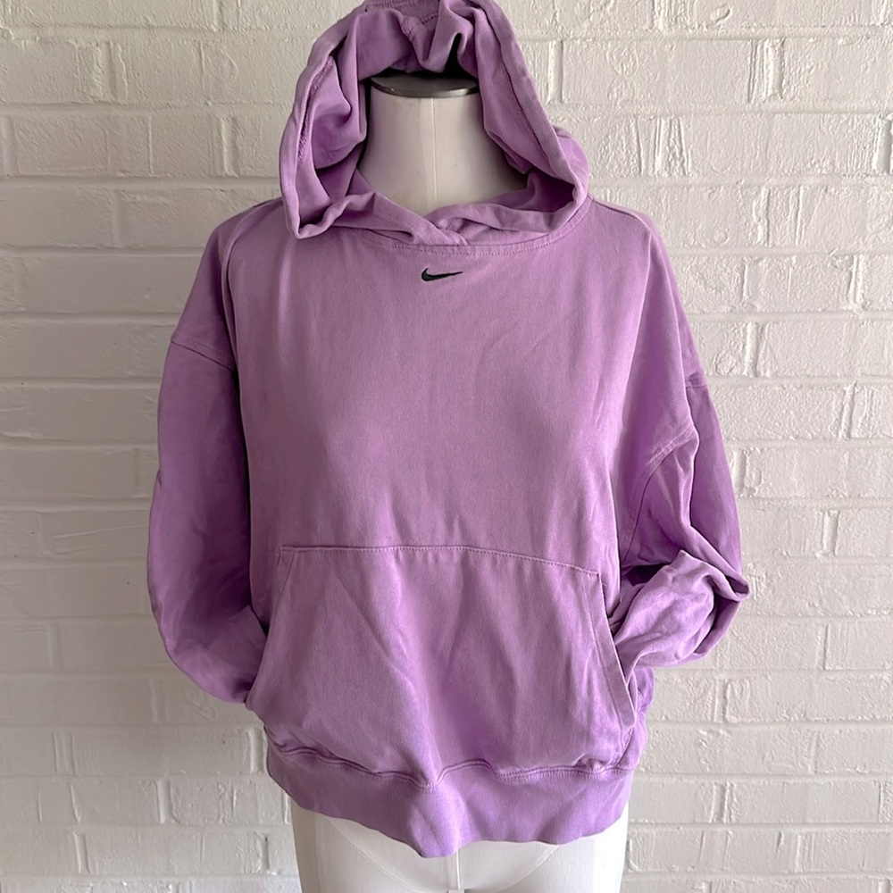 Nike Women’s Size S Oversized Cropped Hooded Sweatshirt in Purple